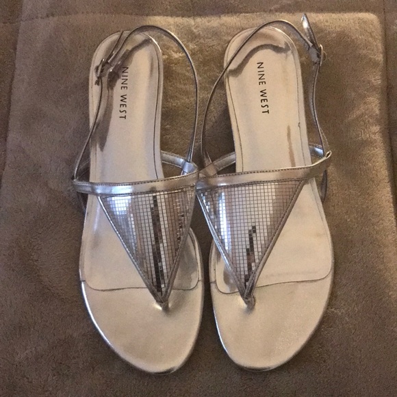 Nine West Silver Sandal - Picture 3 of 8